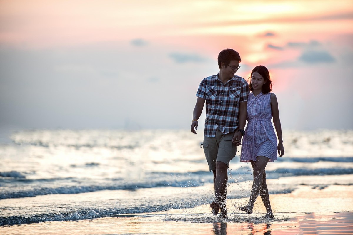 Couples counseling questions help partners reconnect and understand each other better